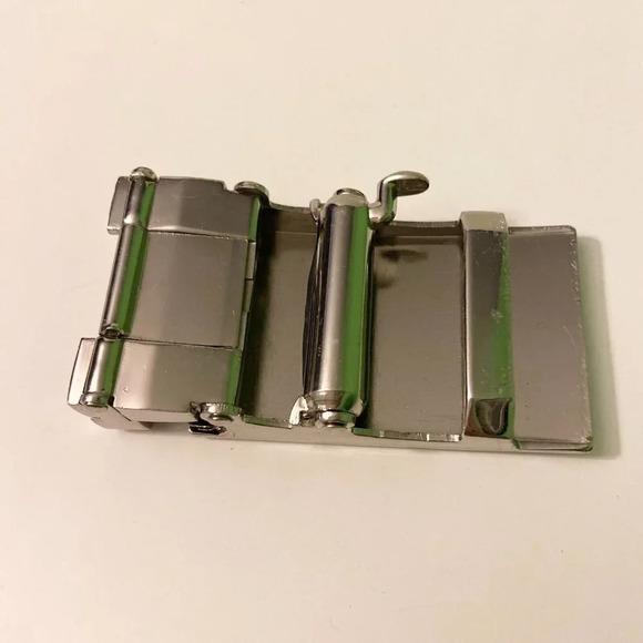 Metal Belt Buckle Silver Jigsaw Pattern 2.25 in x 1.5  in - Picture 7 of 11